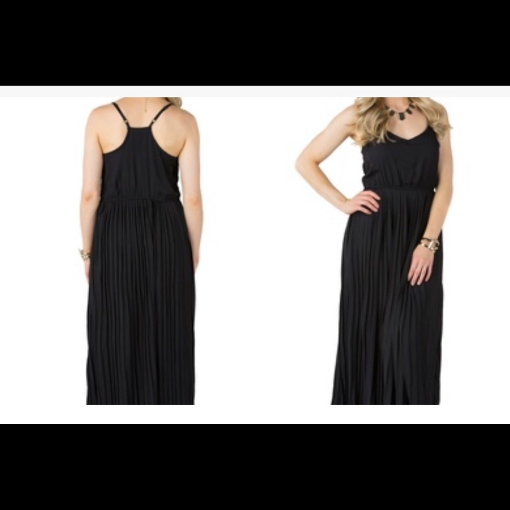 RACERBACK PLEATED BLACK MAXI DRESS
